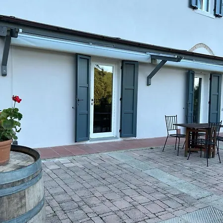 La Casa Del Tiglio Εξοχικό σπίτι *